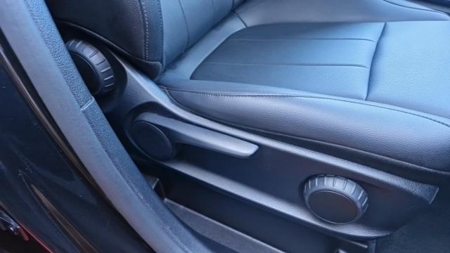 Mercedes Benz Glb image 9