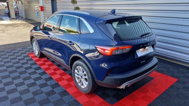 Ford Kuga image 8