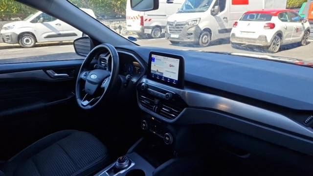 Ford Kuga image 2