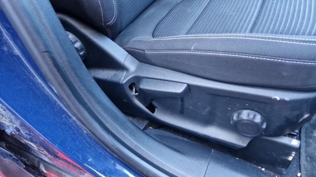 Ford Kuga image 7