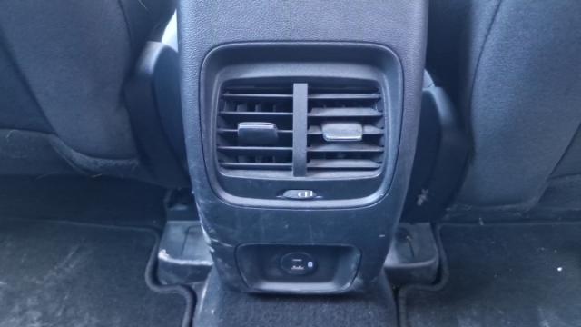 Ford Kuga image 1