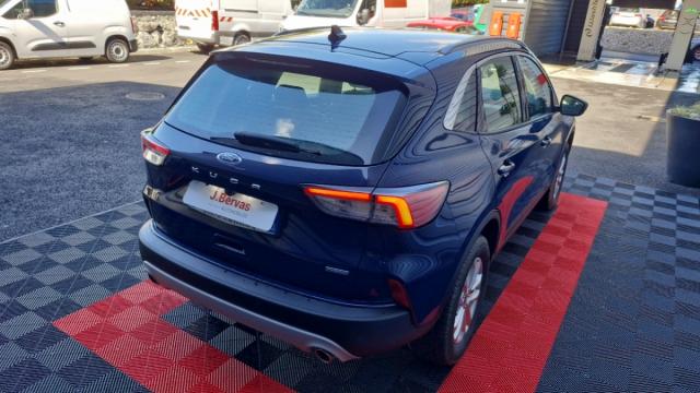 Ford Kuga image 9