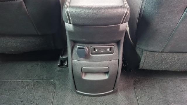 Renault Grand Scénic image 2