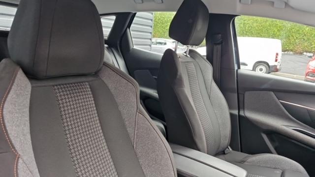 Peugeot 3008 image 7