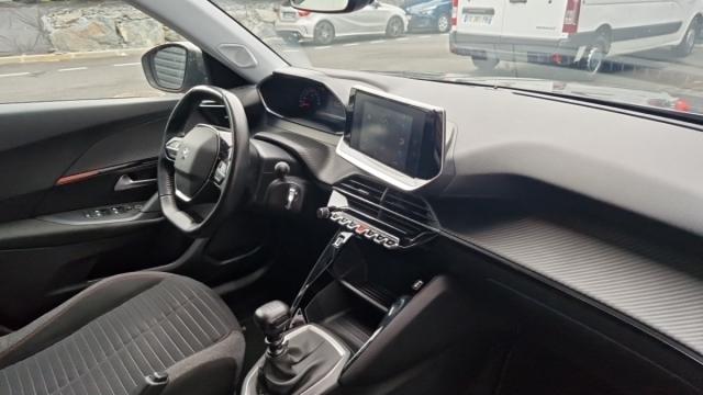 Peugeot 2008 image 1