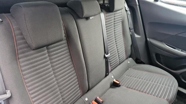 Peugeot 2008 image 9