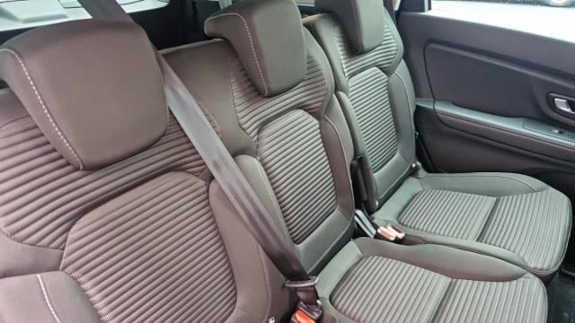 Renault Grand Scénic image 2