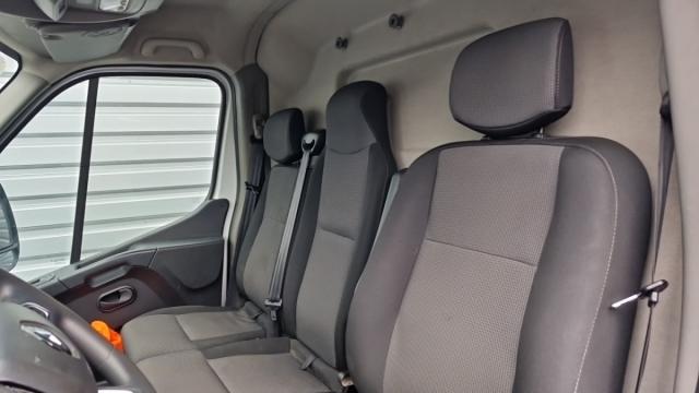 Renault Master image 8