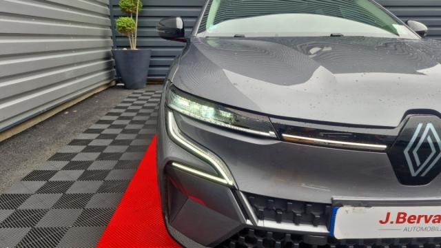 Renault Mégane E-Tech image 9