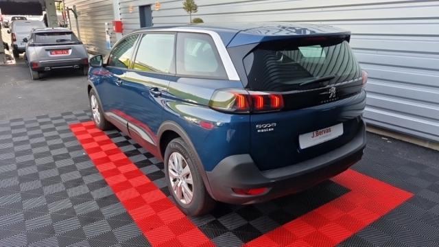 Peugeot 5008 image 8