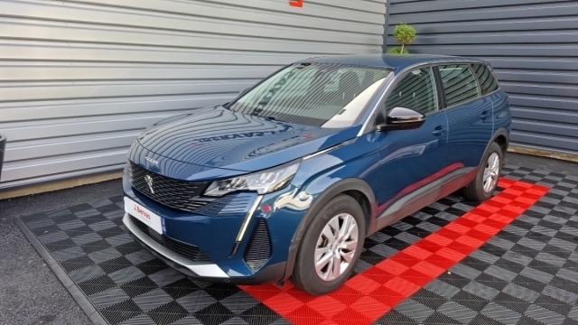 Peugeot 5008 image 1