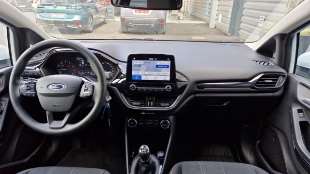 Ford Fiesta image 8