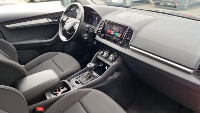 Skoda Karoq image 9