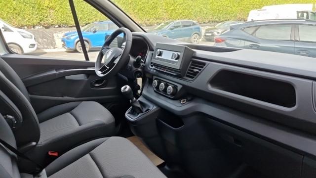 Renault Trafic image 7