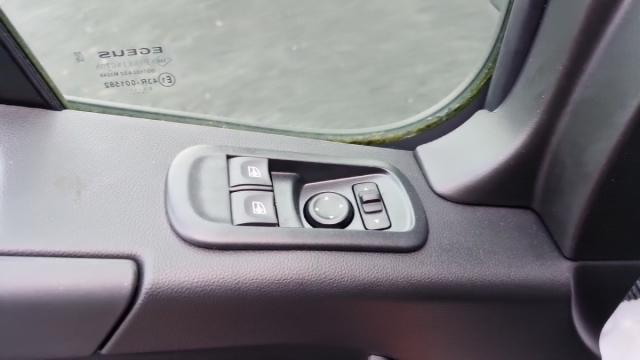 Renault Master image 2