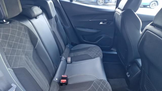 Peugeot 2008 image 6