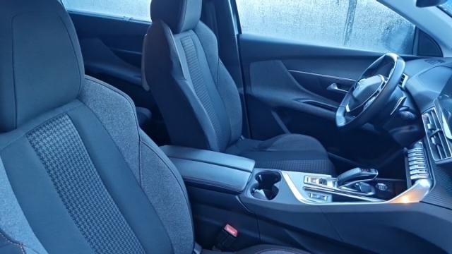 Peugeot 5008 image 3