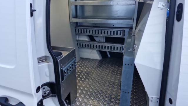 Volkswagen Caddy image 6