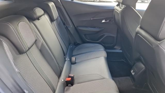 Peugeot 2008 image 6