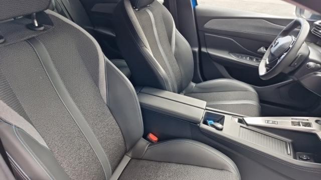 Peugeot 308 image 7