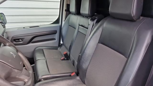 Peugeot Expert image 2