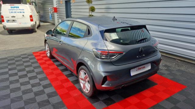 Renault Clio image 2