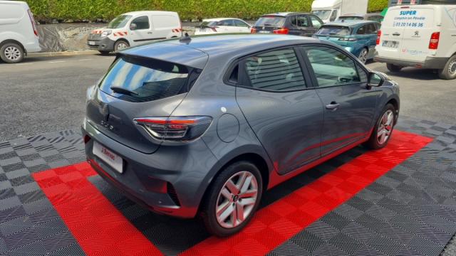 Renault Clio image 1
