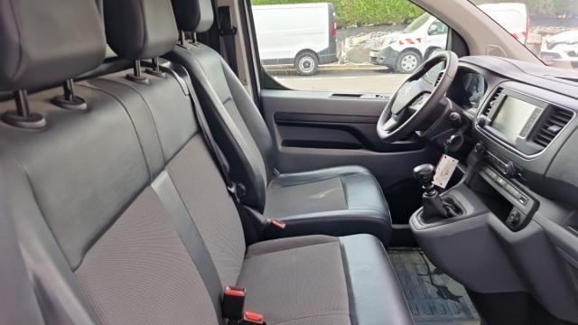 Citroen Jumpy image 2