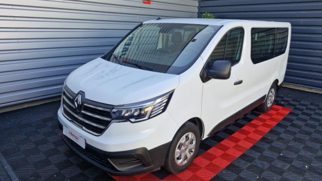 Renault Trafic image 3