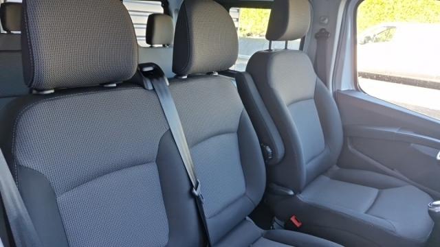 Renault Trafic image 8
