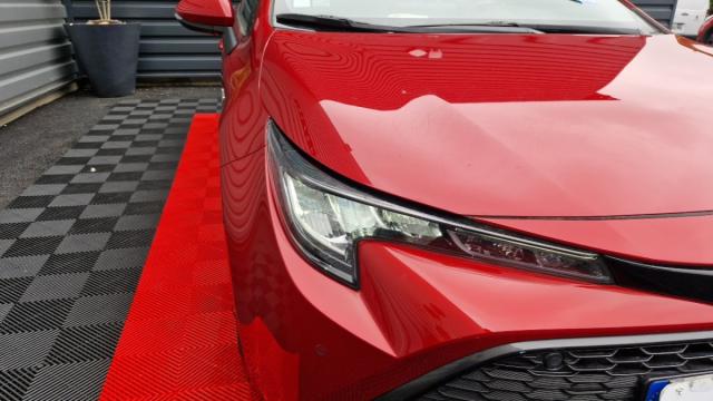Toyota Corolla Touring Sports image 2