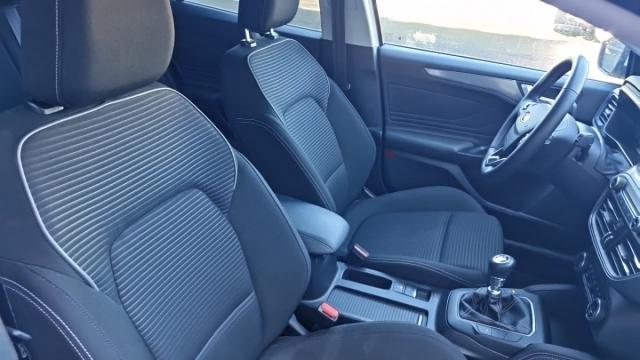 Ford Focus image 7