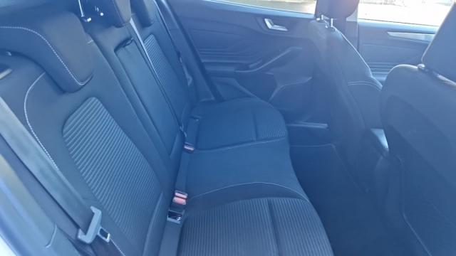 Ford Focus image 3