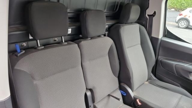 Peugeot Partner image 1