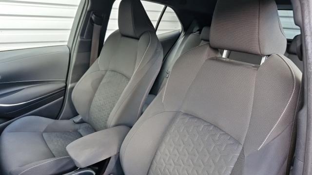 Toyota Corolla image 6