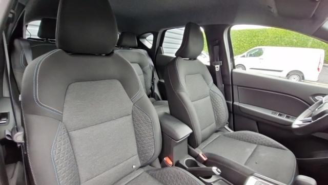 Renault Captur image 6