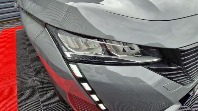 Peugeot 308 image 2
