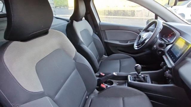 Renault Clio image 8