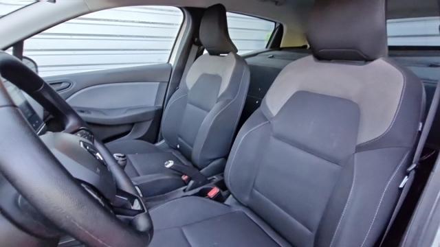 Renault Clio image 9
