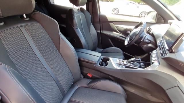 Peugeot 3008 image 8