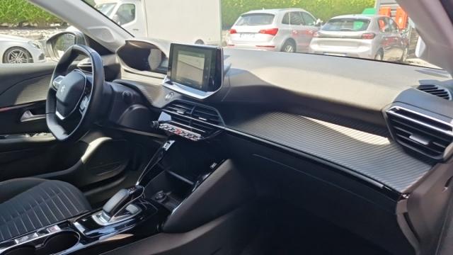 Peugeot 208 image 5
