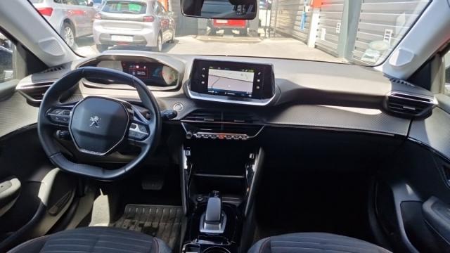 Peugeot 208 image 8