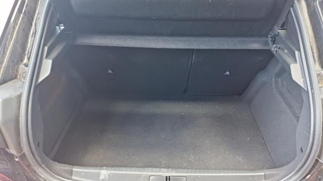 Peugeot 208 image 3