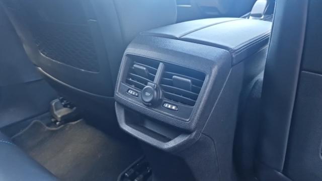 Peugeot 3008 image 1