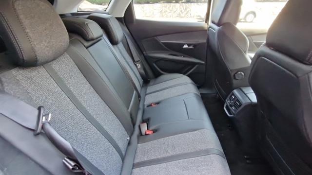 Peugeot 3008 image 8