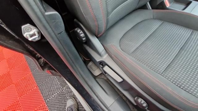 Ford Kuga image 5