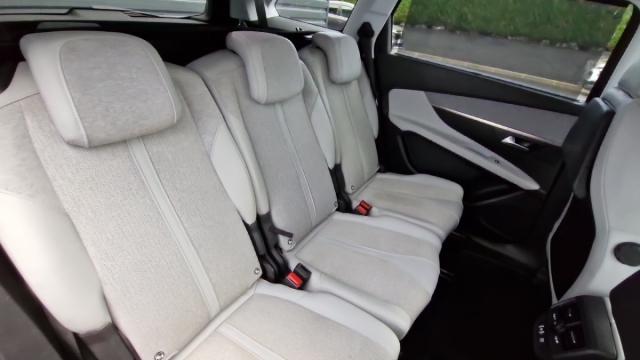 Peugeot 5008 image 4