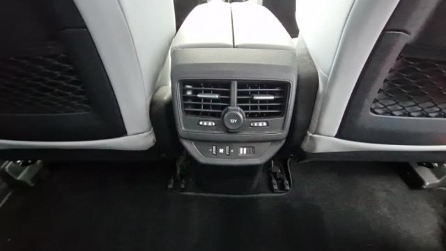 Peugeot 5008 image 9