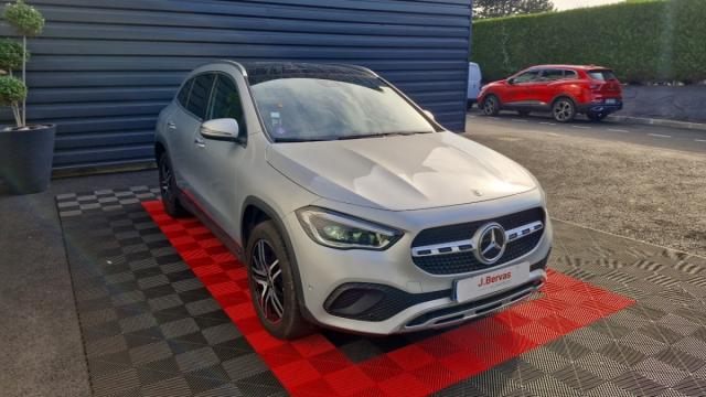 Mercedes Benz Gla image 2