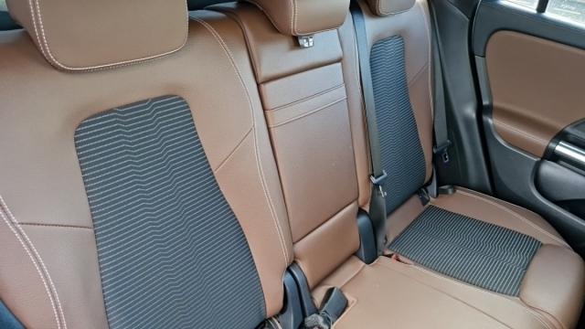 Mercedes Benz Gla image 6
